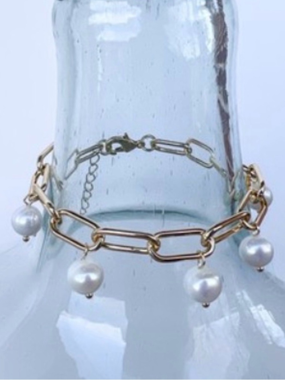 NWT Dylan Jewelry Pearl Charm Bracelet Gold Tone Chain Link Bracelet Dainty